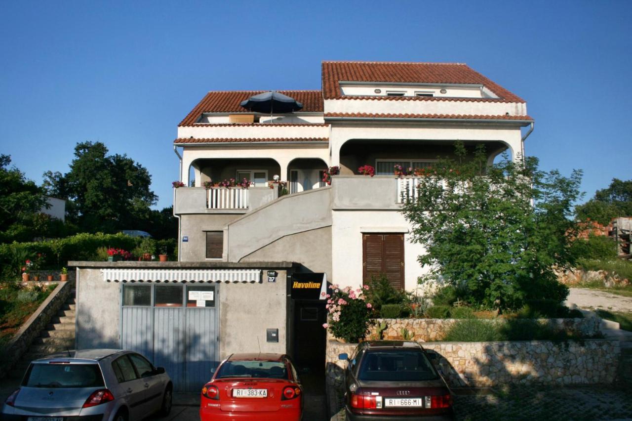 Apartments With A Parking Space Njivice, Krk - 5427 Екстер'єр фото