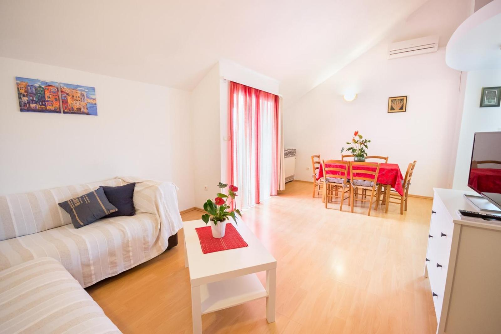 Apartments With A Parking Space Njivice, Krk - 5427 Номер фото